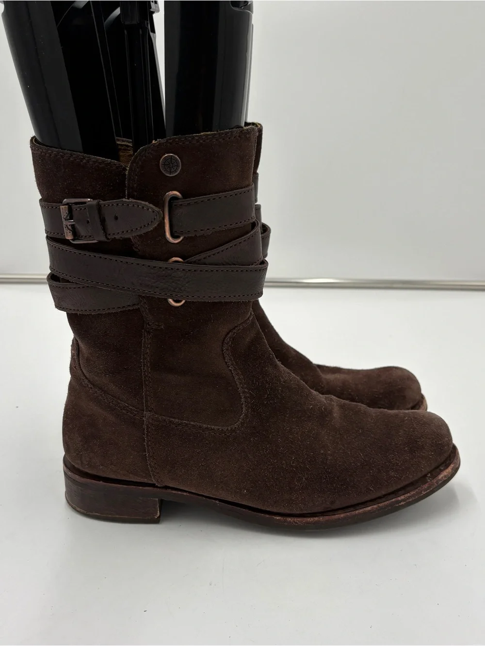 Bussola Biella Chocolate Brown Espresso Suede Low Riding Boot Strappy Buckle 39